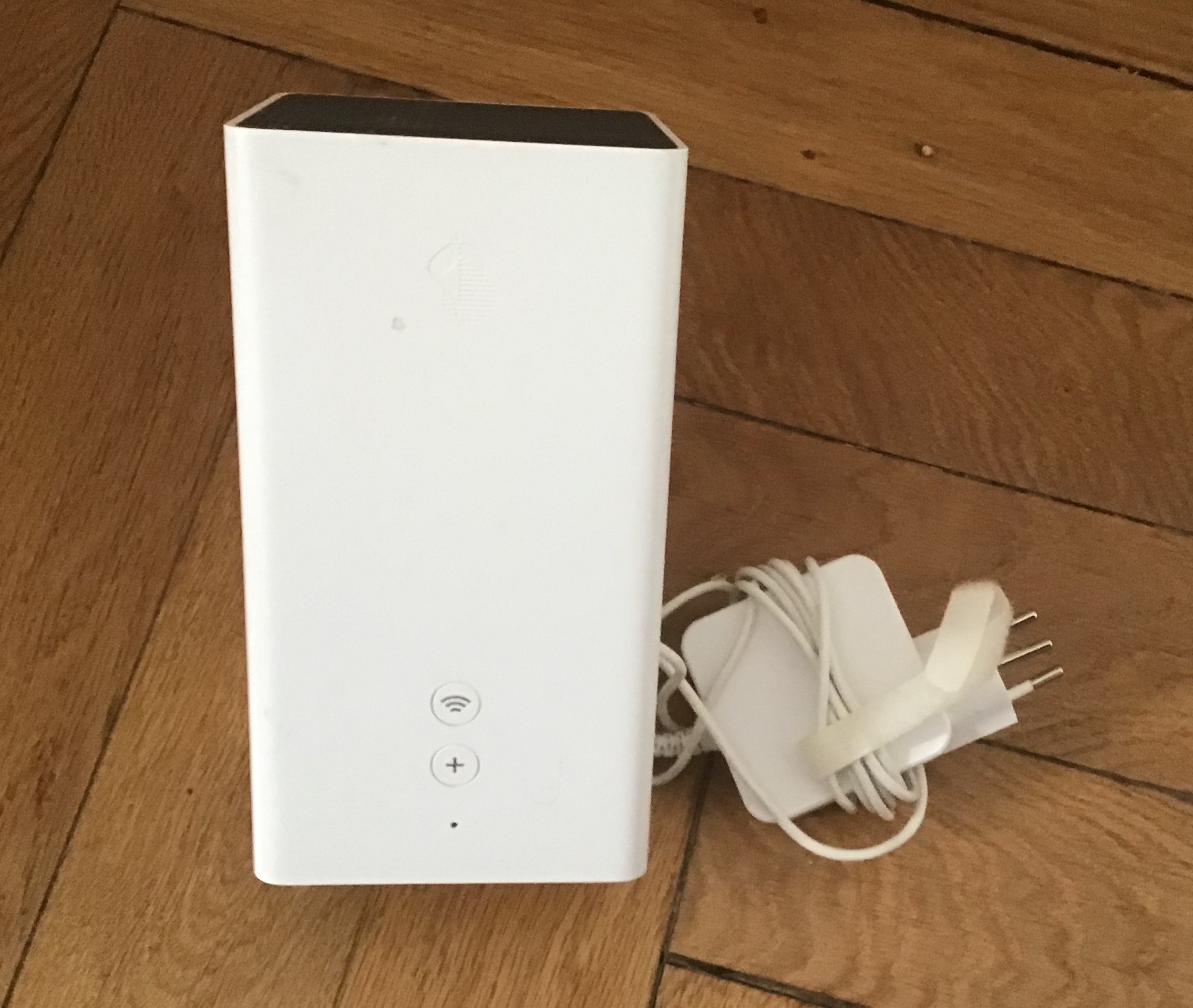 Swisscom Box mit Fernbedienung - Flohmarkt.ch